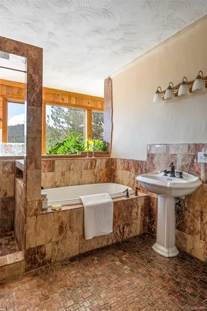 $767,000 | 1110 Missouri Flats Road, Central City, CO 80427