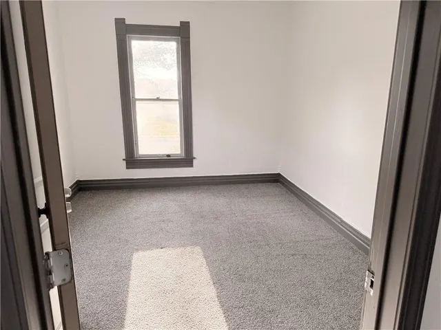 $84,900 | 405 East 3rd Street, Erie, KS 66733