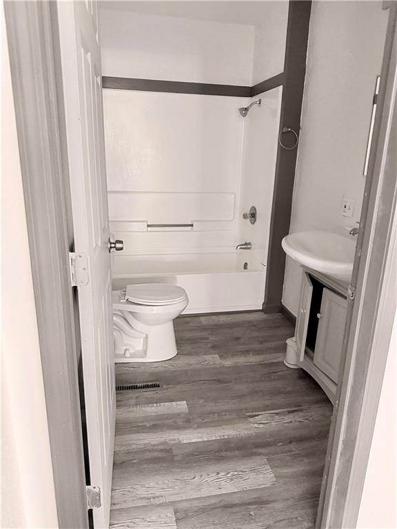 405 East 3rd Street Erie, KS 66733 - Photo 14 of 16