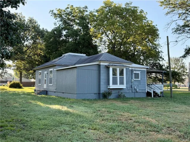 $84,900 | 405 East 3rd Street, Erie, KS 66733