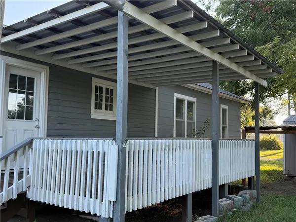 $74,000 | 405 East 3rd Street, Erie, KS 66733