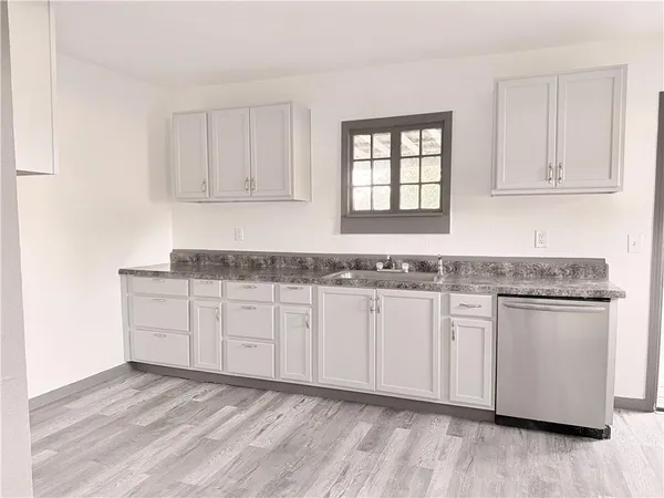 $74,000 | 405 East 3rd Street, Erie, KS 66733