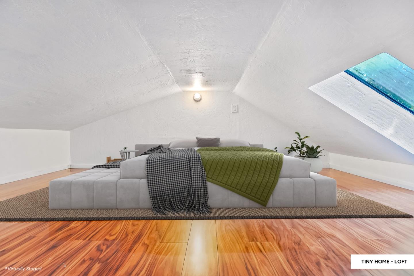 482 Riverview Drive Boulder Creek, CA 95006 - Photo 14 of 27 a living room with a bed and a couch