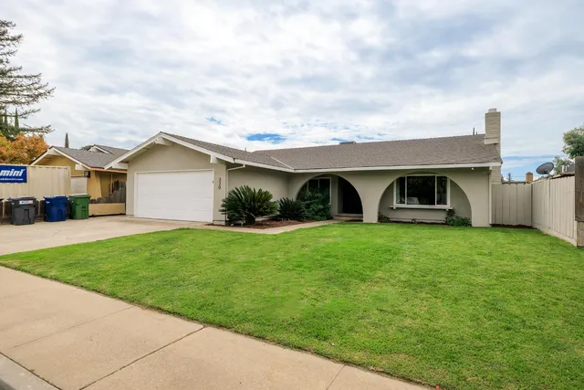 $500,000 | 330 Wiley Court, Turlock, CA 95382