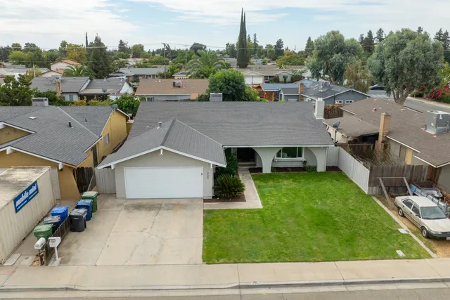 $500,000 | 330 Wiley Court, Turlock, CA 95382