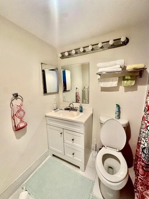 583 Fanshaw North, Unit N Boca Raton, FL 33434 - Photo 10 of 36 Master Bathroom