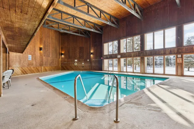 $158,000 | 130 Demont Avenue, Unit 142, Little Canada, MN 55117