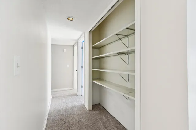 $158,000 | 130 Demont Avenue, Unit 142, Little Canada, MN 55117