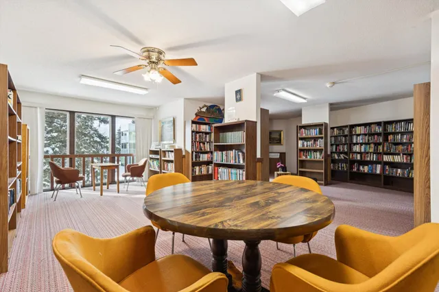 $158,000 | 130 Demont Avenue, Unit 142, Little Canada, MN 55117