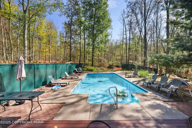 a black and white photo of a picture of a floor