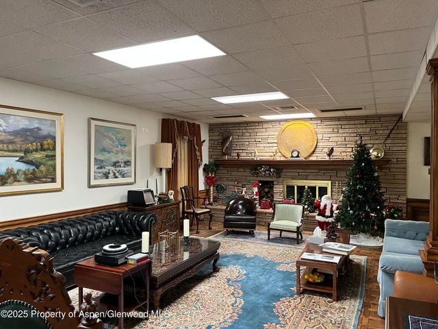 $10,000,000 | 225 South Oak Way, Glenwood Springs, CO 81601