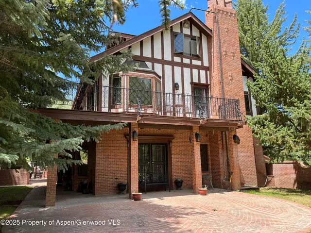 $10,000,000 | 225 South Oak Way, Glenwood Springs, CO 81601