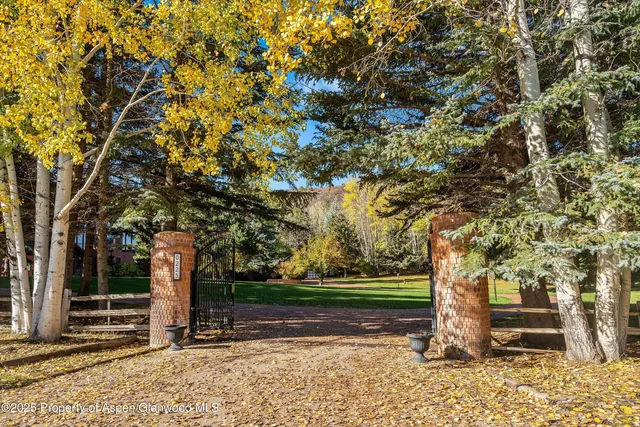 $10,000,000 | 225 South Oak Way, Glenwood Springs, CO 81601