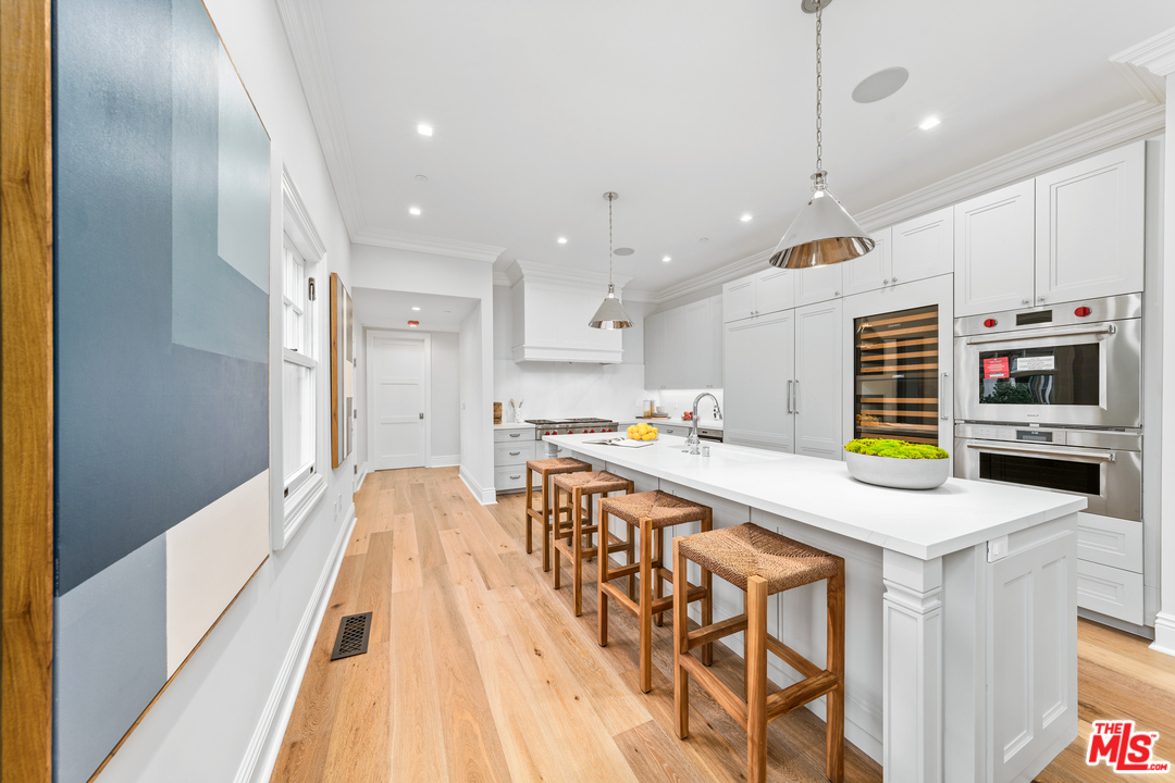 401 Ocean Avenue, Unit 1 Santa Monica, CA 90402 - Photo 14 of 37 Gallery Image 14