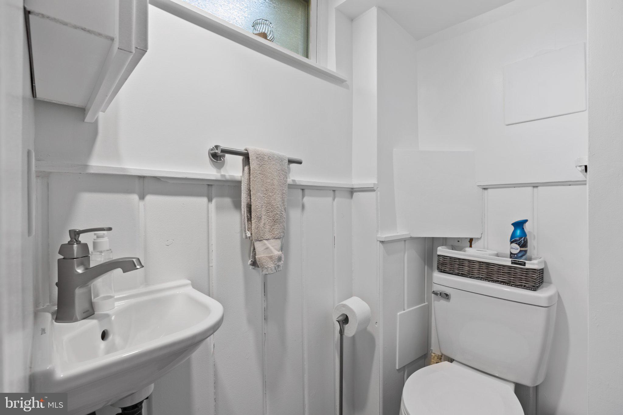 6705 New Hope Drive Springfield, VA 22151 - Photo 49 of 67 Charming, modern half-bath retreat.