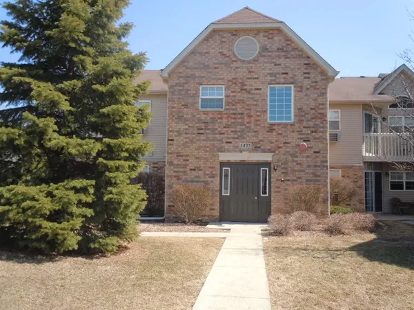 $139,500 | 1435 Spring Brook Court, Unit 2B, Round Lake Beach, IL 60073
