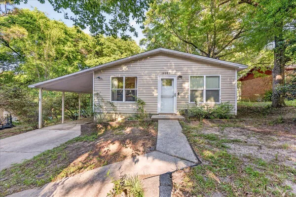 $275,000 | 5529 Rainbow Lane, Crestview, FL 32539