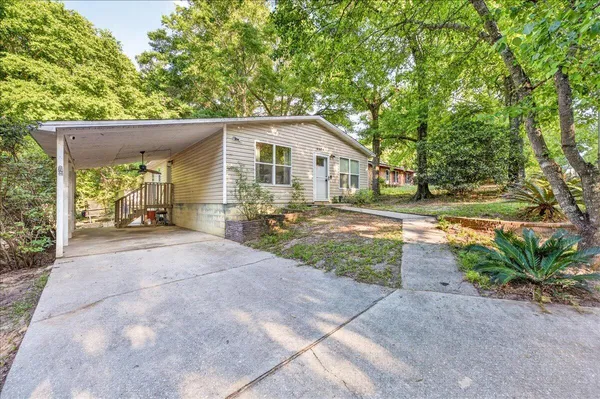 $275,000 | 5529 Rainbow Lane, Crestview, FL 32539