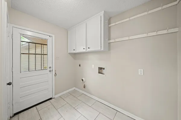 $2,075 | 1123 Marne Lane, Houston, TX 77090