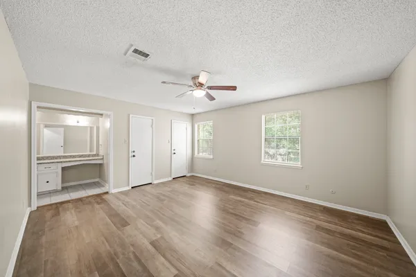 $2,075 | 1123 Marne Lane, Houston, TX 77090