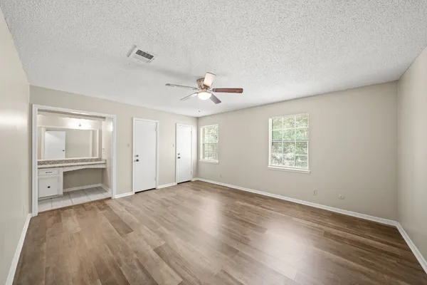 $2,075 | 1123 Marne Lane, Houston, TX 77090