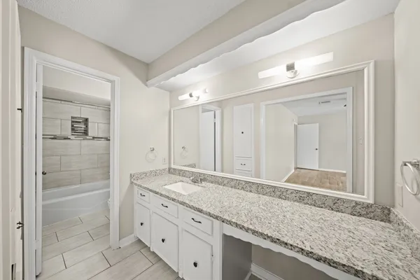 $2,075 | 1123 Marne Lane, Houston, TX 77090