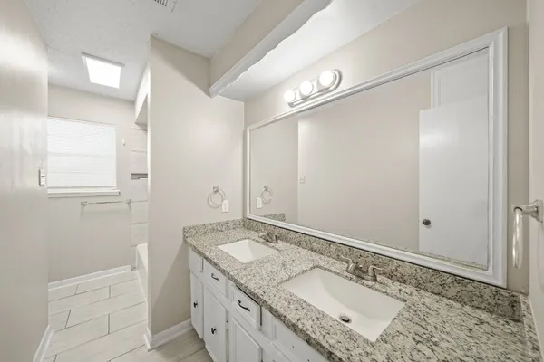 $2,075 | 1123 Marne Lane, Houston, TX 77090