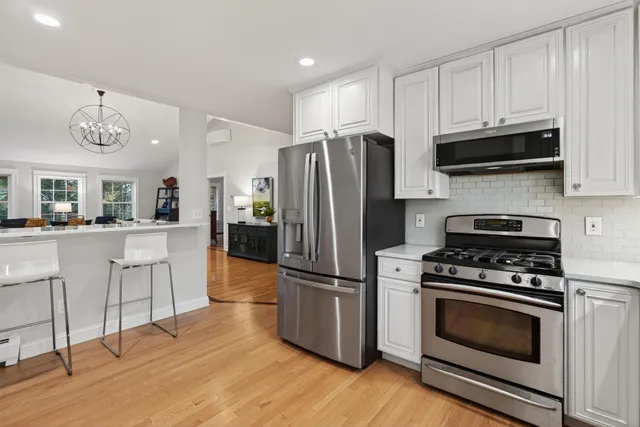 $717,900 | 24 York Ledge Drive, Unit 24, Cumberland, ME 04110