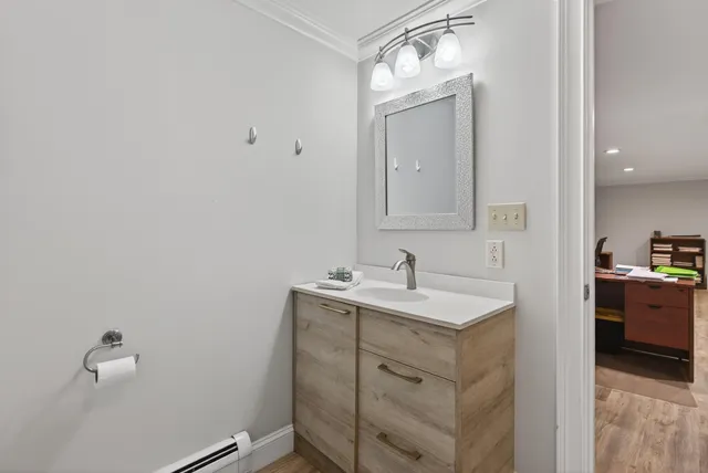 $717,900 | 24 York Ledge Drive, Unit 24, Cumberland, ME 04110