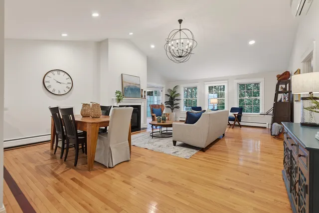 $717,900 | 24 York Ledge Drive, Unit 24, Cumberland, ME 04110