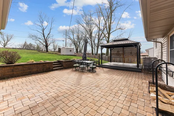 $269,900 | 2425 West 46th Street, Davenport, IA 52806