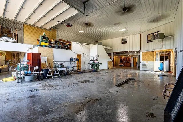 $1,800,000 | 16385 310th Street, Center City, MN 55012