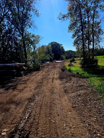 $1,800,000 | 16385 310th Street, Center City, MN 55012