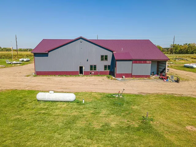 $1,800,000 | 16385 310th Street, Center City, MN 55012