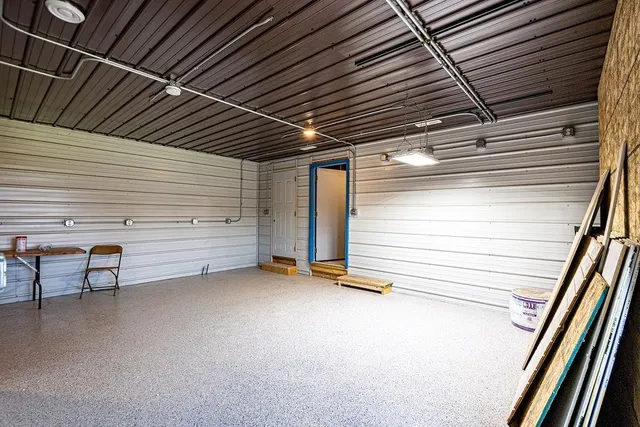 $1,800,000 | 16385 310th Street, Center City, MN 55012