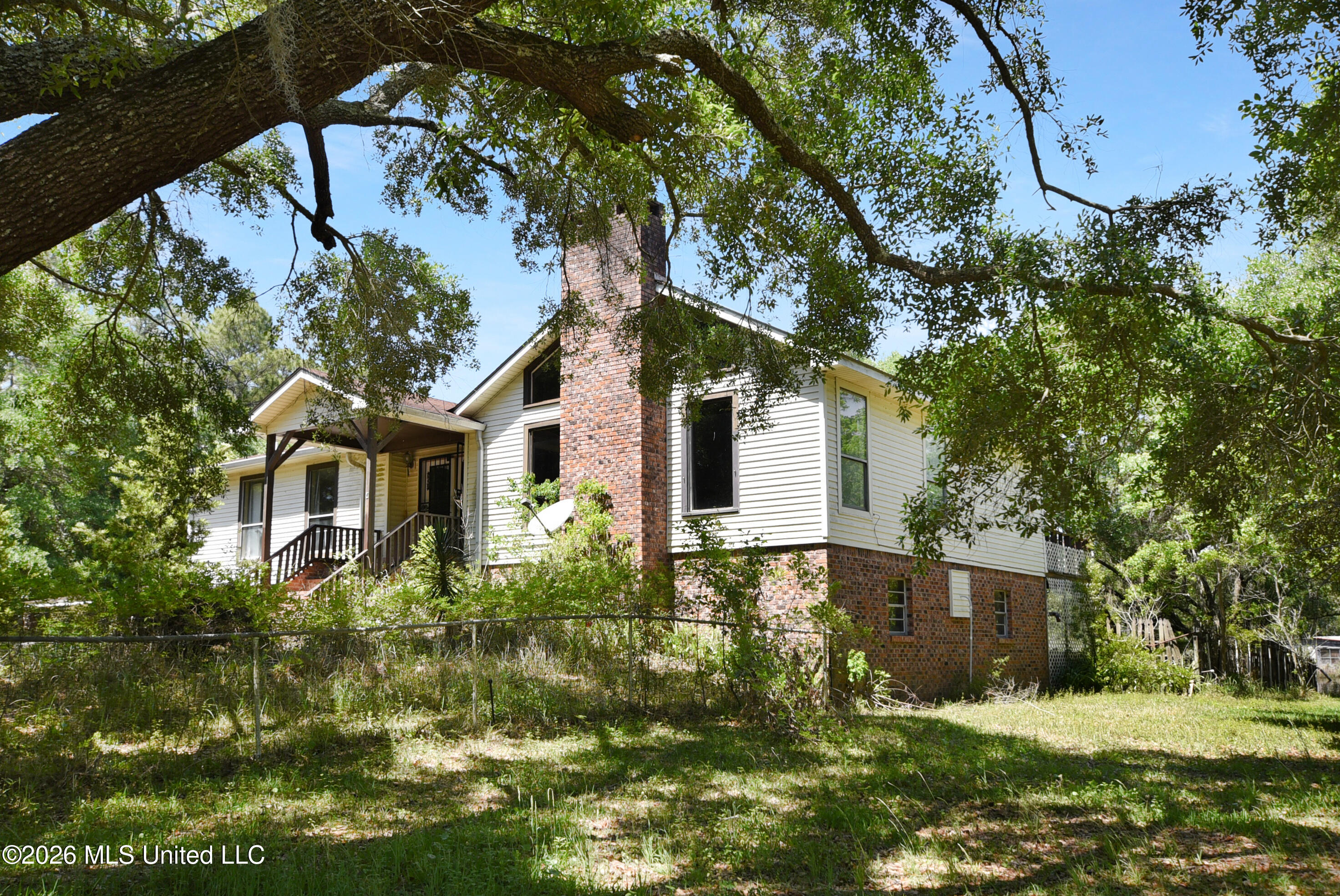 9107 Bayou Cumbest Road Moss Point, MS 39562 - Photo 2 of 25 DSC_0010