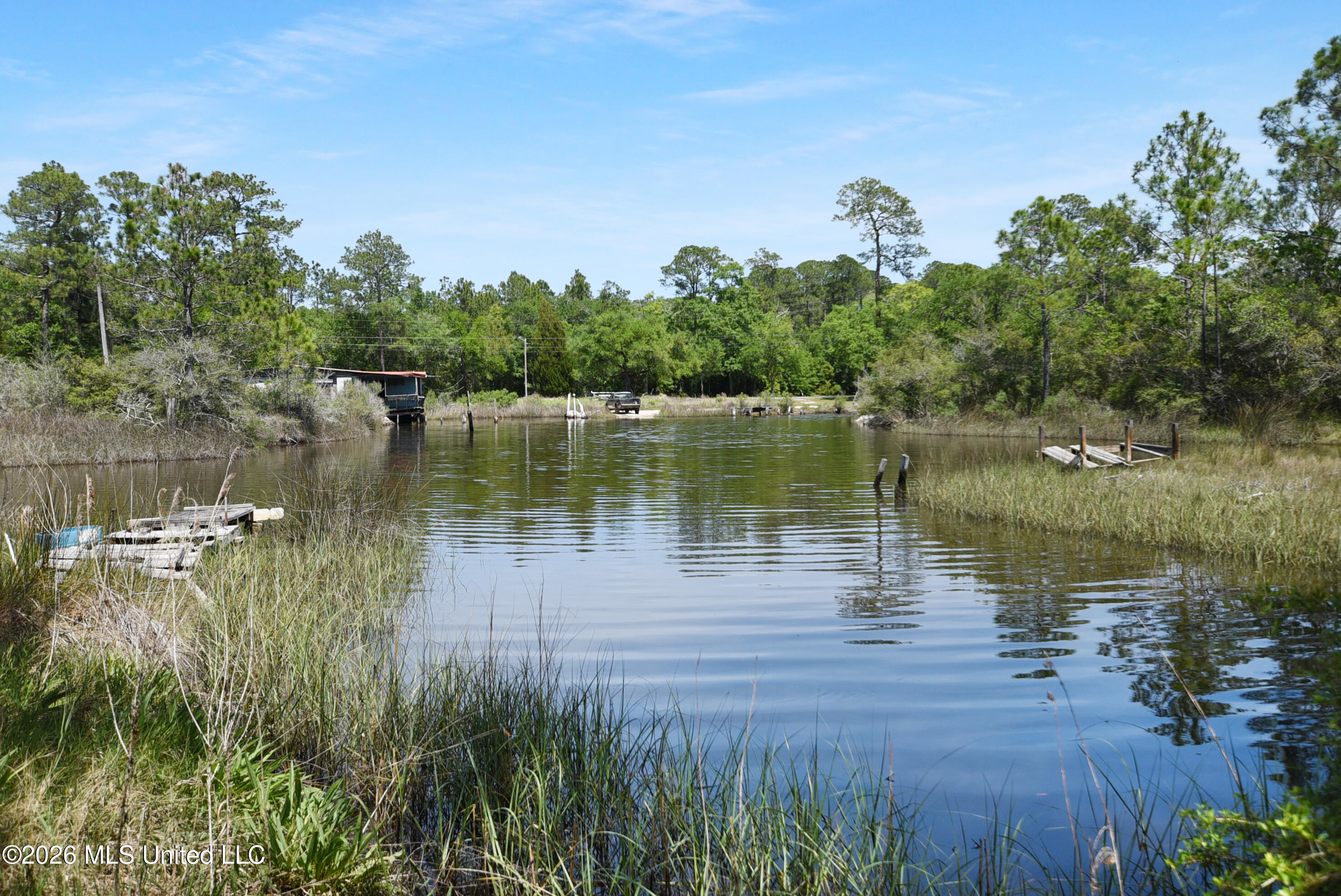 9107 Bayou Cumbest Road Moss Point, MS 39562 - Photo 5 of 25 DSC_0031