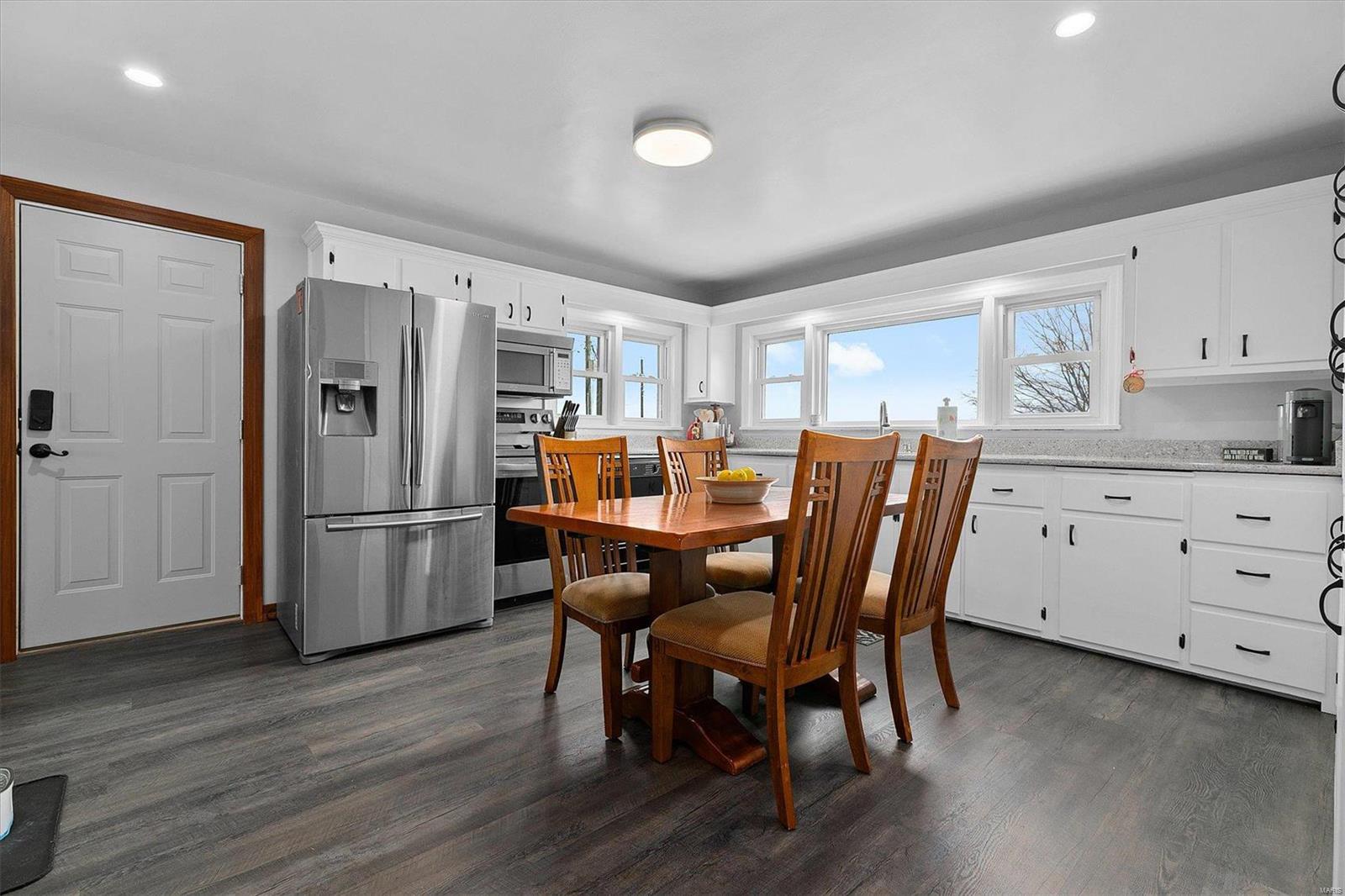 8441 Old Moro Road Dorsey, IL 62021 - Photo 11 of 80