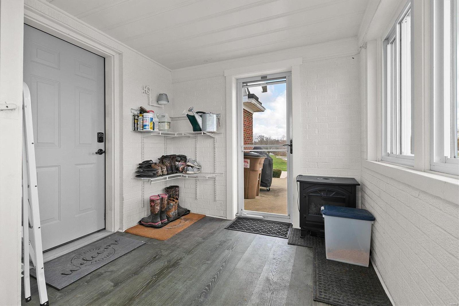 8441 Old Moro Road Dorsey, IL 62021 - Photo 14 of 80