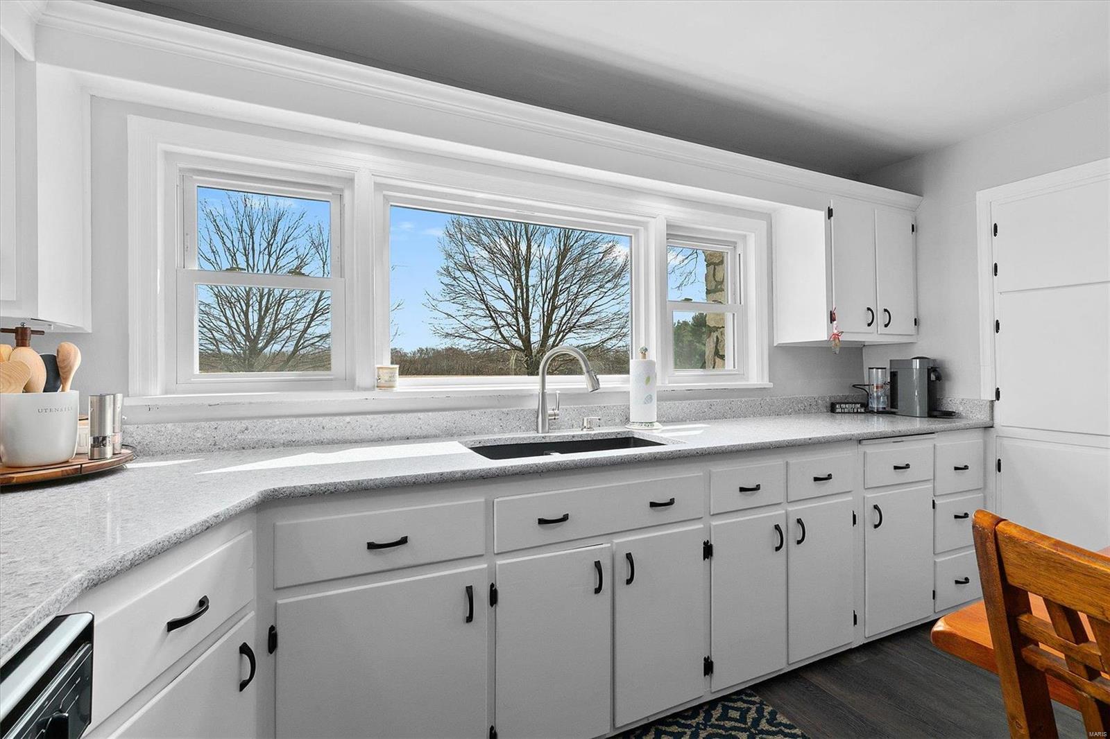 8441 Old Moro Road Dorsey, IL 62021 - Photo 10 of 80