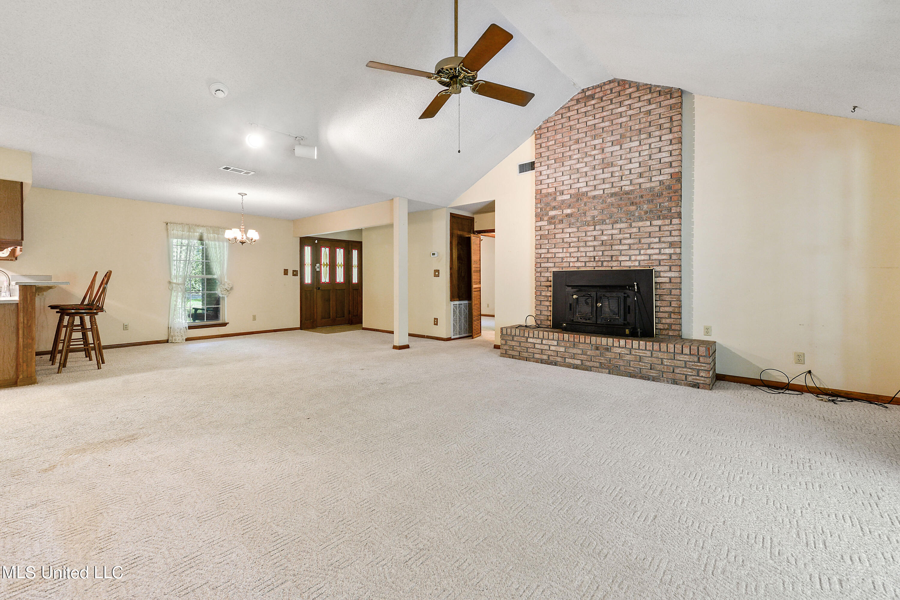 5496 Whetstone Road D'Iberville, MS 39540 - Photo 4 of 29 004