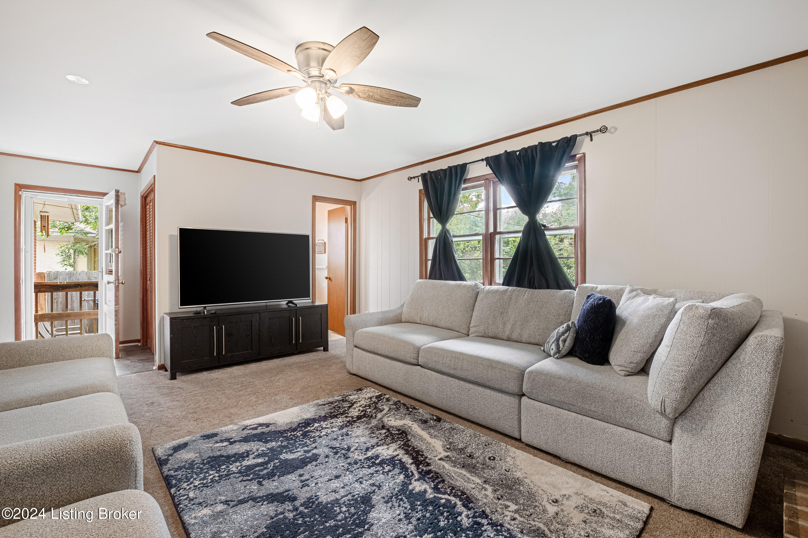 2913 Kings Bridge Road Louisville, KY 40220 - Photo 27 of 42 Family Room 2