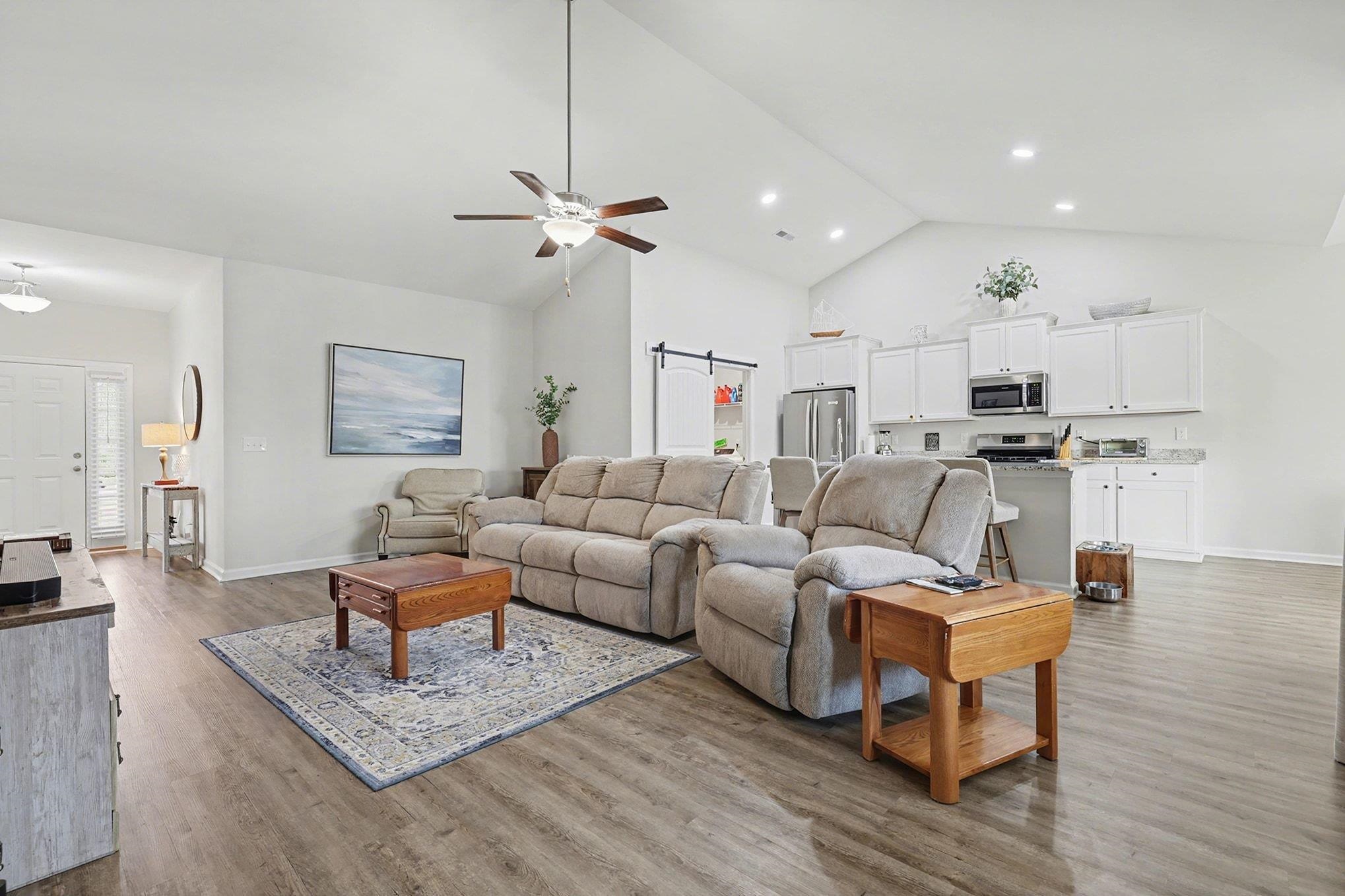 391 Hayloft Circle Conway, SC 29526 - Photo 4 of 38