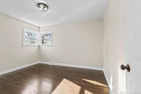 $2,800 | 17740 Clyde Avenue, Lansing, IL 60438