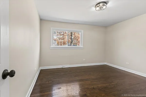 $2,800 | 17740 Clyde Avenue, Lansing, IL 60438