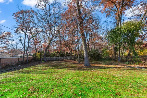 $2,800 | 17740 Clyde Avenue, Lansing, IL 60438