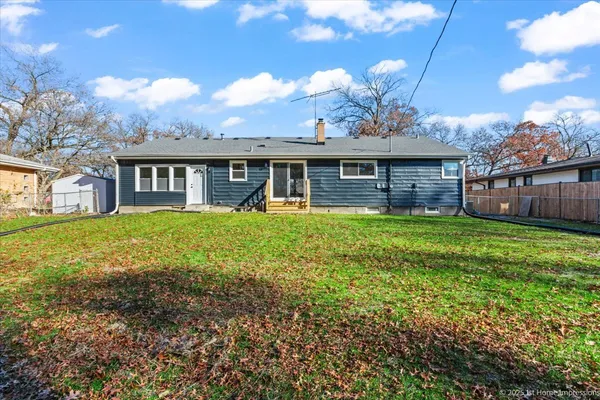 $2,800 | 17740 Clyde Avenue, Lansing, IL 60438