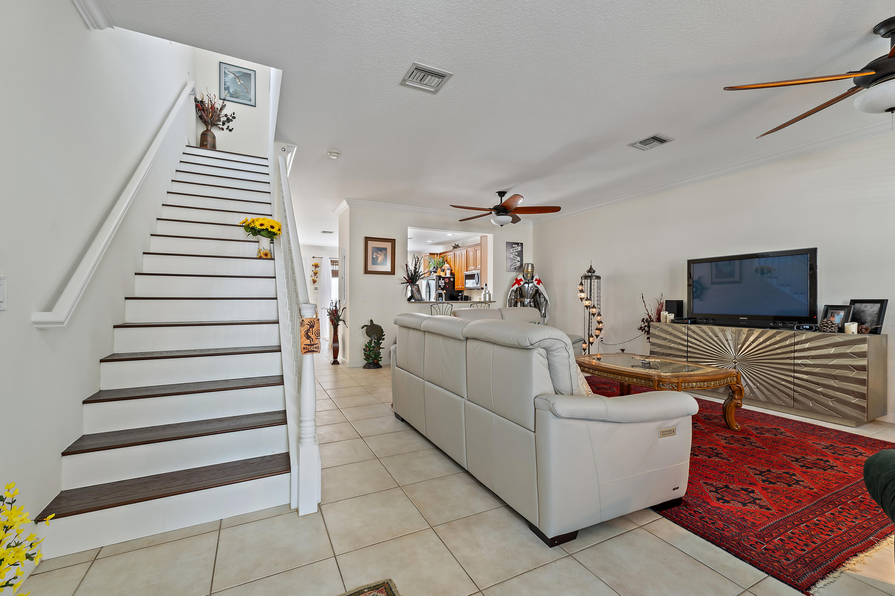 1302 Sunshine Drive Jupiter, FL 33458 - Photo 3 of 43 Living Room