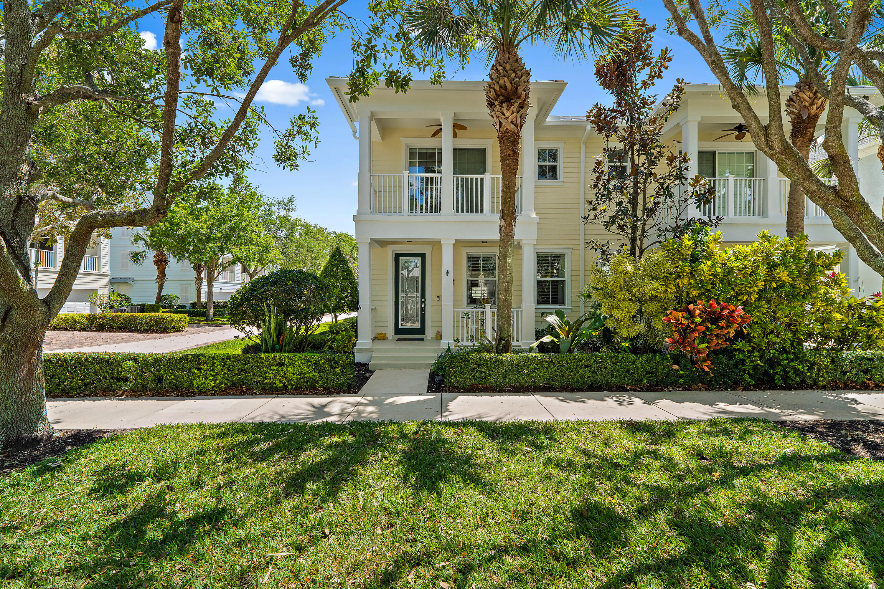 1302 Sunshine Drive Jupiter, FL 33458 - Photo 40 of 43 Exterior