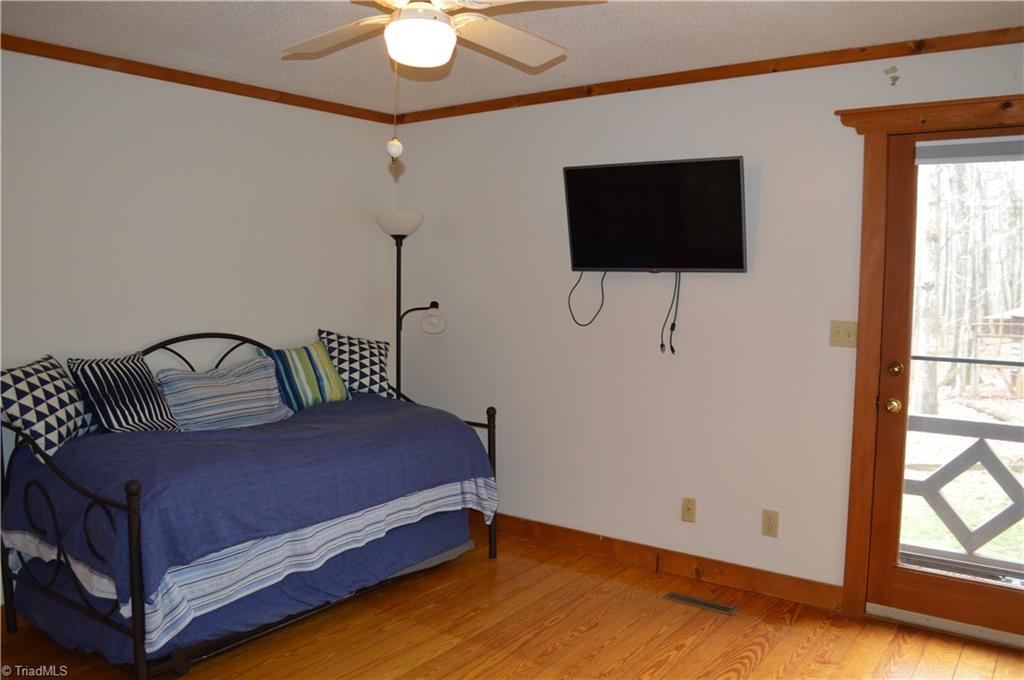 173 Ellis Hardy Road Pinnacle, NC 27043 - Photo 9 of 30